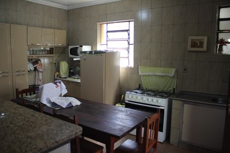 Casa à venda com 379m², 3 quartos e 1 vagaCozinha