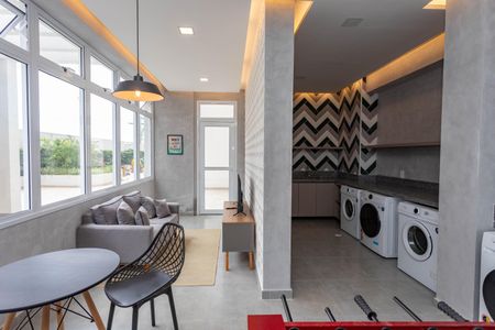 Apartamento à venda com 43m², 2 quartos e 1 vaga Apartamento à venda com 43m², 2 quartos e 1 vagaÁrea comum - Salão de jogos / lavanderia