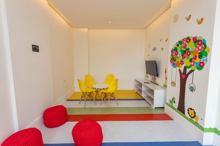 Apartamento à venda com 43m², 2 quartos e 1 vaga Apartamento à venda com 43m², 2 quartos e 1 vagaBrinquedoteca