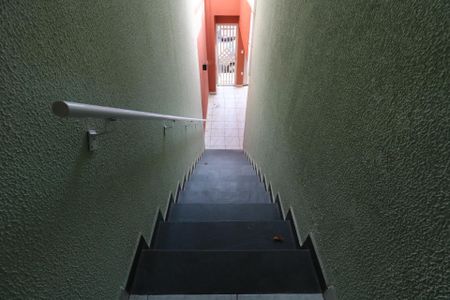 Casa à venda com 141m², 3 quartos e 2 vagasEscada externa