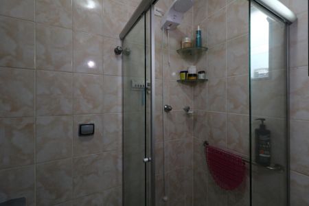 Casa à venda com 141m², 3 quartos e 2 vagasBanheiro da Suíte