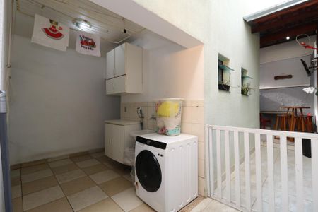 Casa à venda com 141m², 3 quartos e 2 vagasÁrea de Serviço