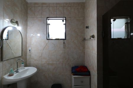 Casa à venda com 141m², 3 quartos e 2 vagasBanheiro Social