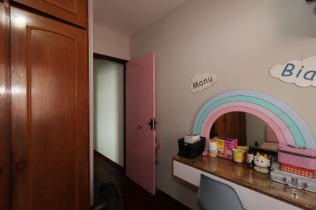 Casa à venda com 141m², 3 quartos e 2 vagasQuarto