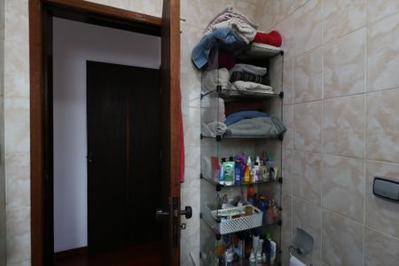 Casa à venda com 141m², 3 quartos e 2 vagasBanheiro da Suíte