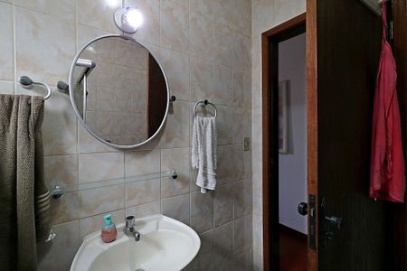 Casa à venda com 141m², 3 quartos e 2 vagasBanheiro da Suíte