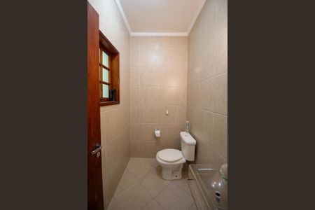 Casa à venda com 200m², 3 quartos e 3 vagas Casa à venda com 200m², 3 quartos e 3 vagasBanheiro