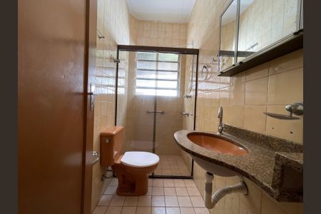 Casa à venda com 100m², 2 quartos e 1 vaga Casa à venda com 100m², 2 quartos e 1 vagaBanheiro