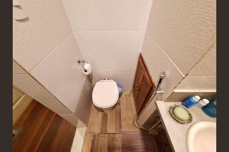 Apartamento à venda com 110m², 3 quartos e 1 vaga Apartamento à venda com 110m², 3 quartos e 1 vagaBanheiro