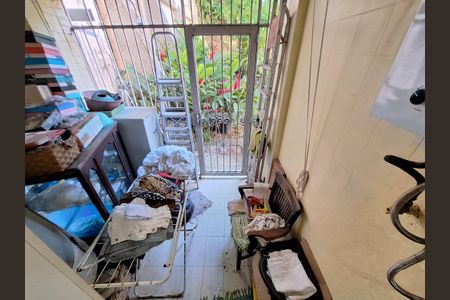 Apartamento à venda com 110m², 3 quartos e 1 vaga Apartamento à venda com 110m², 3 quartos e 1 vagaÁrea de serviço