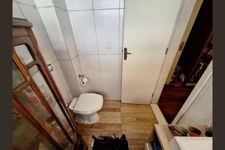 Apartamento à venda com 110m², 3 quartos e 1 vaga Apartamento à venda com 110m², 3 quartos e 1 vagaBanheiro da suíte