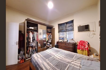 Apartamento à venda com 110m², 3 quartos e 1 vaga Apartamento à venda com 110m², 3 quartos e 1 vagaSuíte