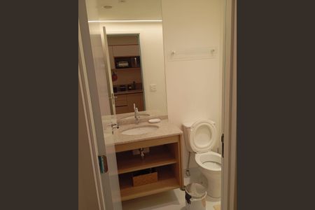 Apartamento para alugar com 24m², 1 quarto e sem vaga Apartamento para alugar com 24m², 1 quarto e sem vagaBanheiro
