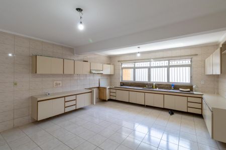Casa para alugar com 150m², 3 quartos e 3 vagas Casa para alugar com 150m², 3 quartos e 3 vagasCozinha