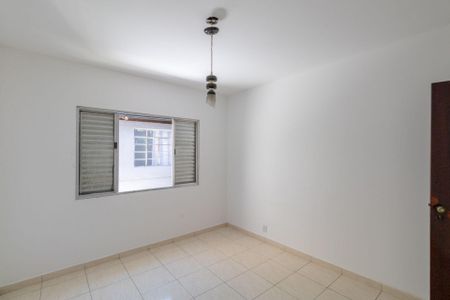 Casa para alugar com 150m², 3 quartos e 3 vagas Casa para alugar com 150m², 3 quartos e 3 vagasQuarto 1