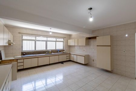 Casa para alugar com 150m², 3 quartos e 3 vagas Casa para alugar com 150m², 3 quartos e 3 vagasCozinha