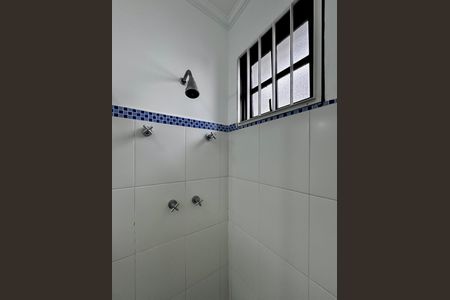 Casa à venda com 150m², 3 quartos e 8 vagas Casa à venda com 150m², 3 quartos e 8 vagasBanheiro Suíte 2
