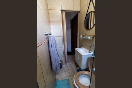 Casa à venda com 212m², 4 quartos e 2 vagas Casa à venda com 212m², 4 quartos e 2 vagasBanheiro 2