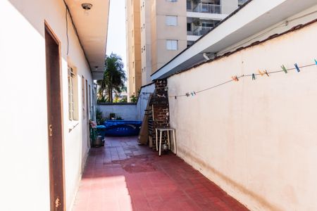 Casa à venda com 212m², 4 quartos e 2 vagas Casa à venda com 212m², 4 quartos e 2 vagasQuintal