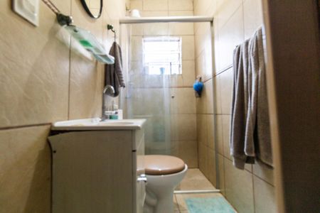 Casa à venda com 212m², 4 quartos e 2 vagas Casa à venda com 212m², 4 quartos e 2 vagasBanheiro 2