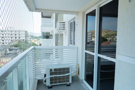 Apartamento à venda com 55m², 2 quartos e 1 vaga Apartamento à venda com 55m², 2 quartos e 1 vagaVaranda da Sala