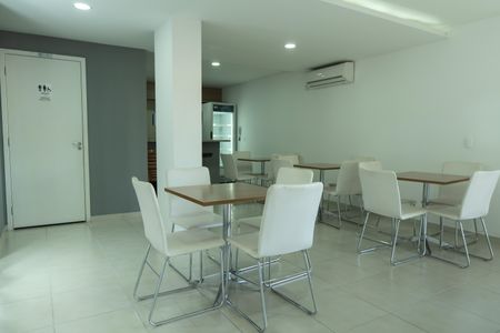 Apartamento à venda com 55m², 2 quartos e 1 vaga Apartamento à venda com 55m², 2 quartos e 1 vagaÁrea gourmet