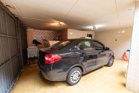 Casa à venda com 298m², 3 quartos e 3 vagas Casa à venda com 298m², 3 quartos e 3 vagasGaragem