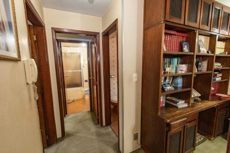 Casa à venda com 298m², 3 quartos e 3 vagas Casa à venda com 298m², 3 quartos e 3 vagasHall dos quartos