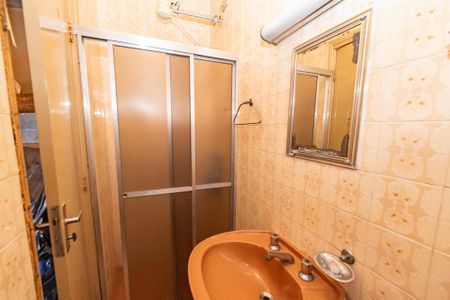 Casa à venda com 298m², 3 quartos e 3 vagas Casa à venda com 298m², 3 quartos e 3 vagasBanheiro de serviço 2