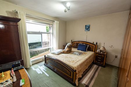 Casa à venda com 298m², 3 quartos e 3 vagas Casa à venda com 298m², 3 quartos e 3 vagasSuíte