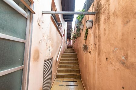 Casa à venda com 298m², 3 quartos e 3 vagas Casa à venda com 298m², 3 quartos e 3 vagasCorredor