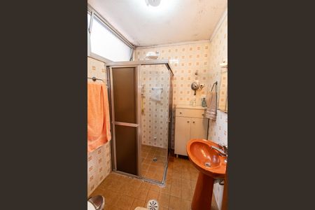 Casa à venda com 298m², 3 quartos e 3 vagas Casa à venda com 298m², 3 quartos e 3 vagasBanheiro