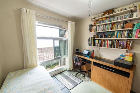 Casa à venda com 298m², 3 quartos e 3 vagas Casa à venda com 298m², 3 quartos e 3 vagasQuarto 2