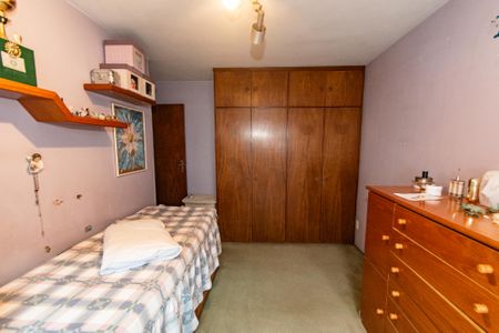 Casa à venda com 298m², 3 quartos e 3 vagas Casa à venda com 298m², 3 quartos e 3 vagasQuarto 1