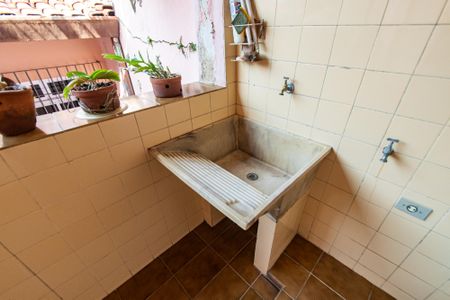 Casa à venda com 298m², 3 quartos e 3 vagas Casa à venda com 298m², 3 quartos e 3 vagasÁrea de serviço 2