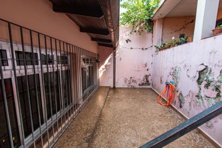 Casa à venda com 298m², 3 quartos e 3 vagas Casa à venda com 298m², 3 quartos e 3 vagasQuintal