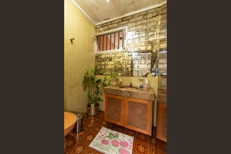 Casa à venda com 298m², 3 quartos e 3 vagas Casa à venda com 298m², 3 quartos e 3 vagasLavabo