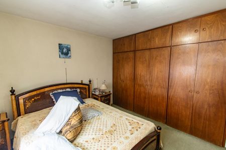 Casa à venda com 298m², 3 quartos e 3 vagas Casa à venda com 298m², 3 quartos e 3 vagasSuíte