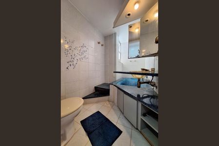Apartamento à venda com 172m², 3 quartos e 1 vaga Apartamento à venda com 172m², 3 quartos e 1 vagaBanheiro da Suíte