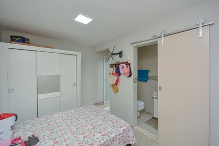 Casa à venda com 202m², 3 quartos e 2 vagas Casa à venda com 202m², 3 quartos e 2 vagasSuite 1