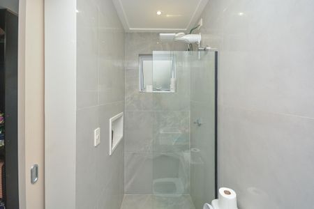 Casa à venda com 202m², 3 quartos e 2 vagas Casa à venda com 202m², 3 quartos e 2 vagasBanheiro da Suíte 2