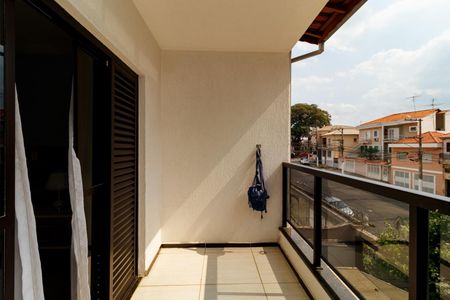 Casa à venda com 300m², 4 quartos e 6 vagasSacada/Suíte 2
