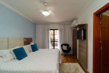 Casa à venda com 300m², 4 quartos e 6 vagasSuíte 2