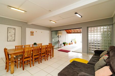 Casa à venda com 300m², 4 quartos e 6 vagasÁrea gourmet