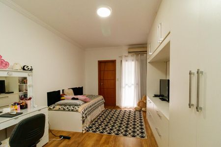 Casa à venda com 300m², 4 quartos e 6 vagasSuíte  1