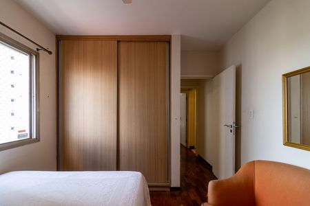 Apartamento à venda com 109m², 4 quartos e 1 vaga Apartamento à venda com 109m², 4 quartos e 1 vagaQuarto 3