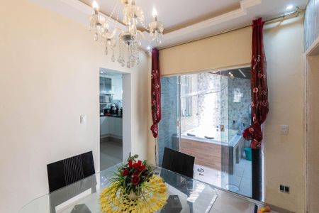 Apartamento à venda com 136m², 5 quartos e sem vagaSala de Jantar