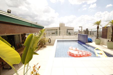 Apartamento à venda com 534m², 5 quartos e 6 vagasPiscina