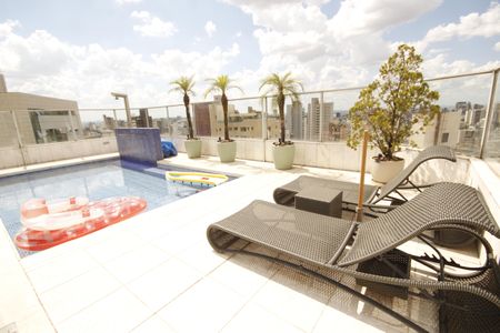 Apartamento à venda com 534m², 5 quartos e 6 vagasPiscina