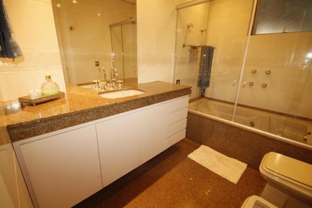 Apartamento à venda com 534m², 5 quartos e 6 vagasbanheiro 4